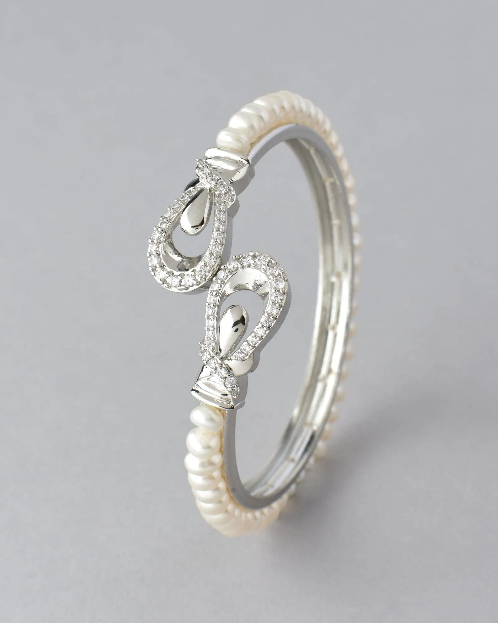 Classy White Pearl Bangle