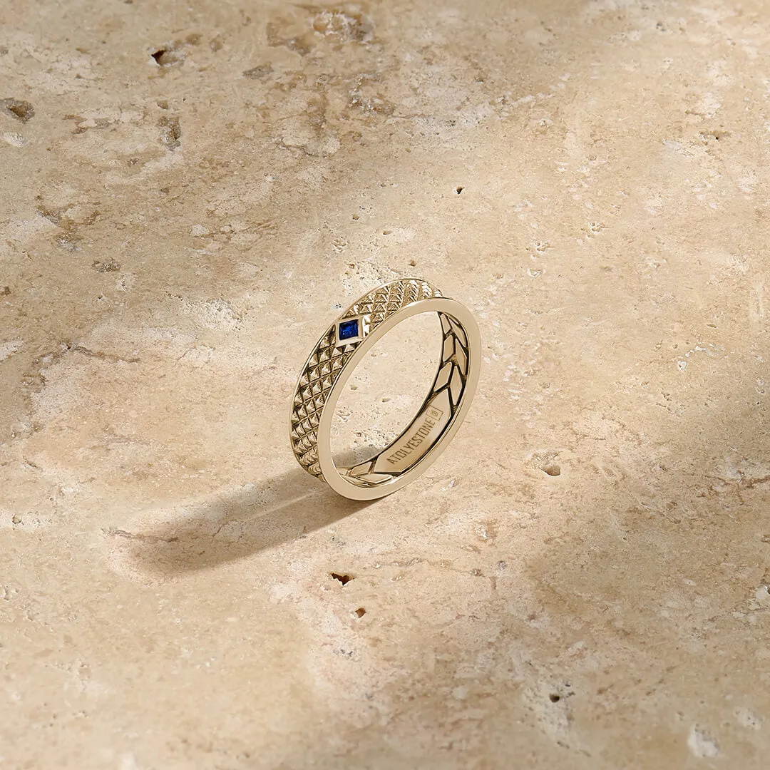 Diamond Minimal Pyramid Ring in Gold