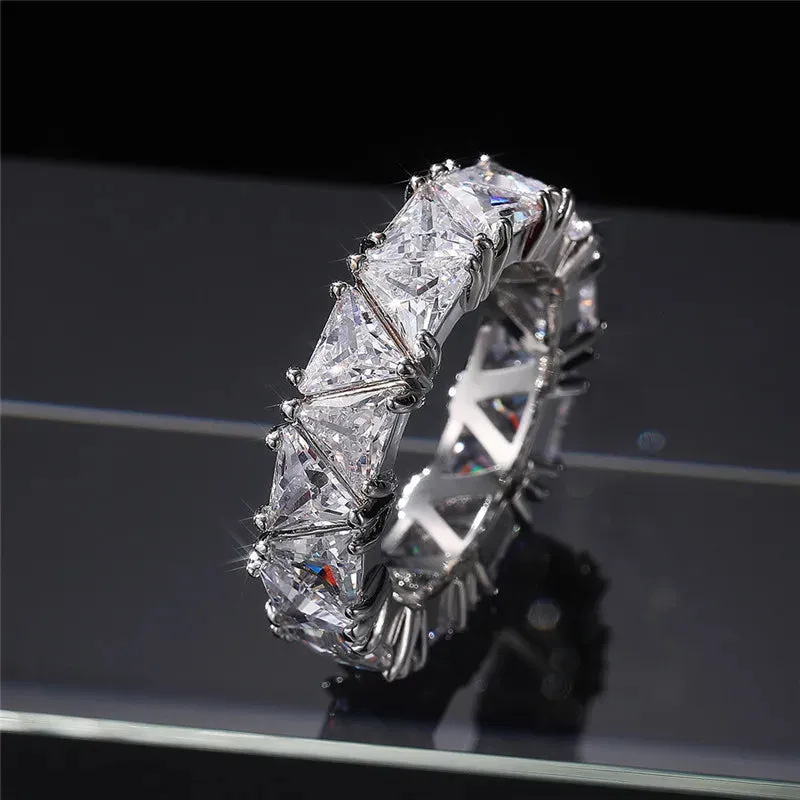 Huitan Luxury Wedding Band Promise Rings for Women Unique Triangle Cubic Zirconia Design Top Quality New Trendy Jewelry Dropship