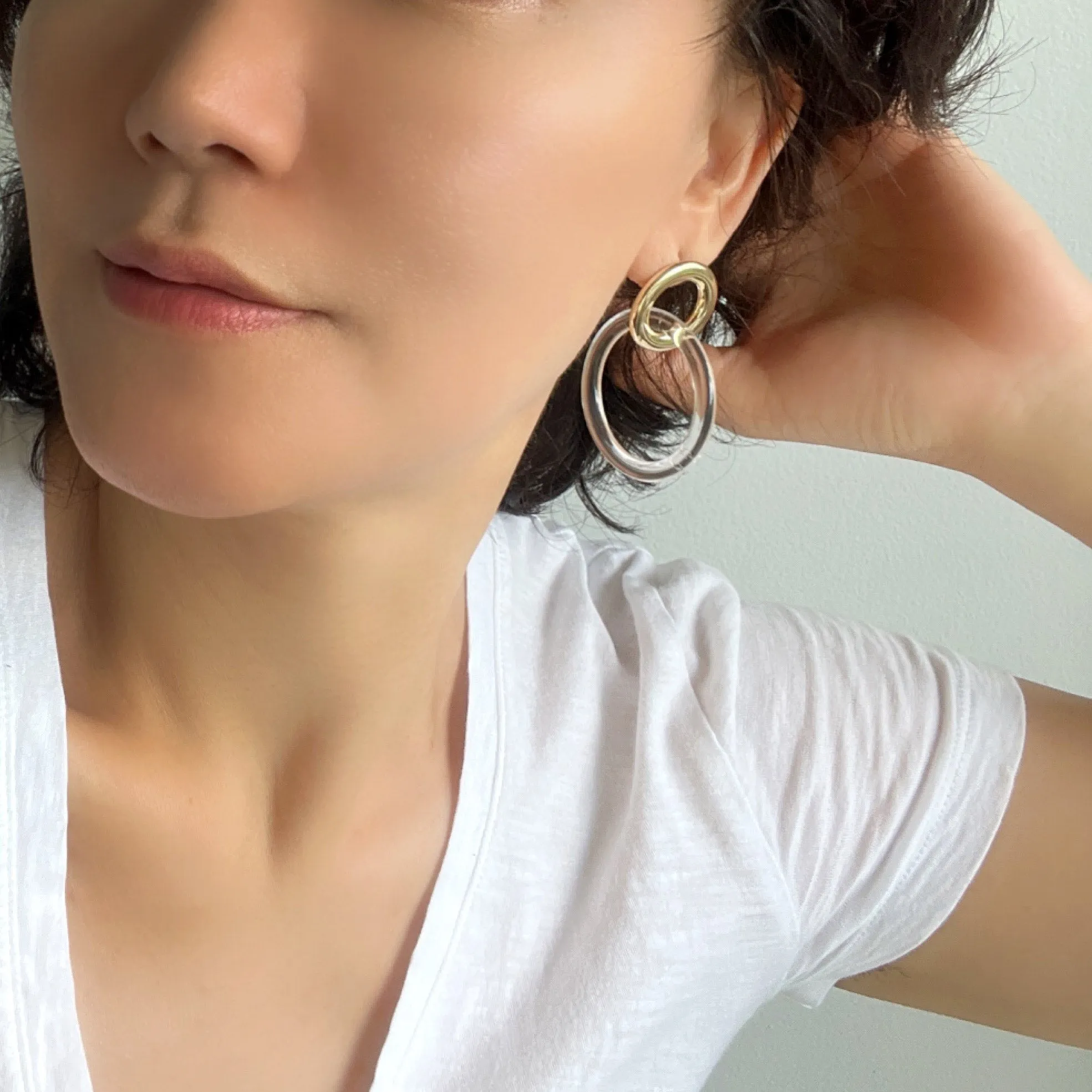 Modern Lucite Circle Earrings