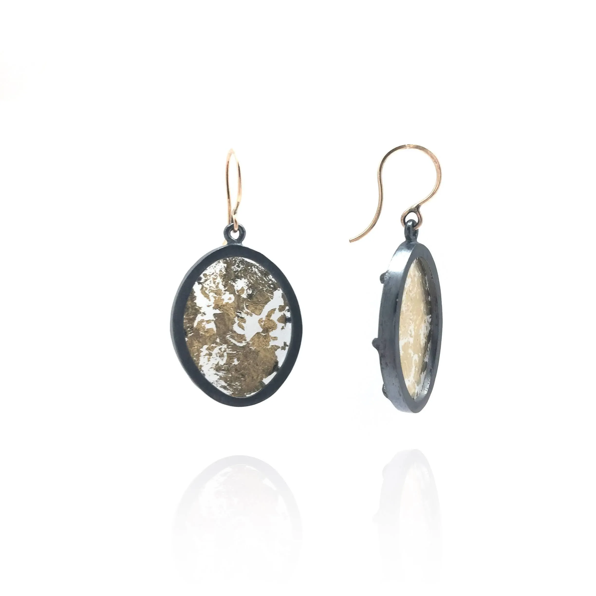 Oval Gold Leaf Memento Earring - Small