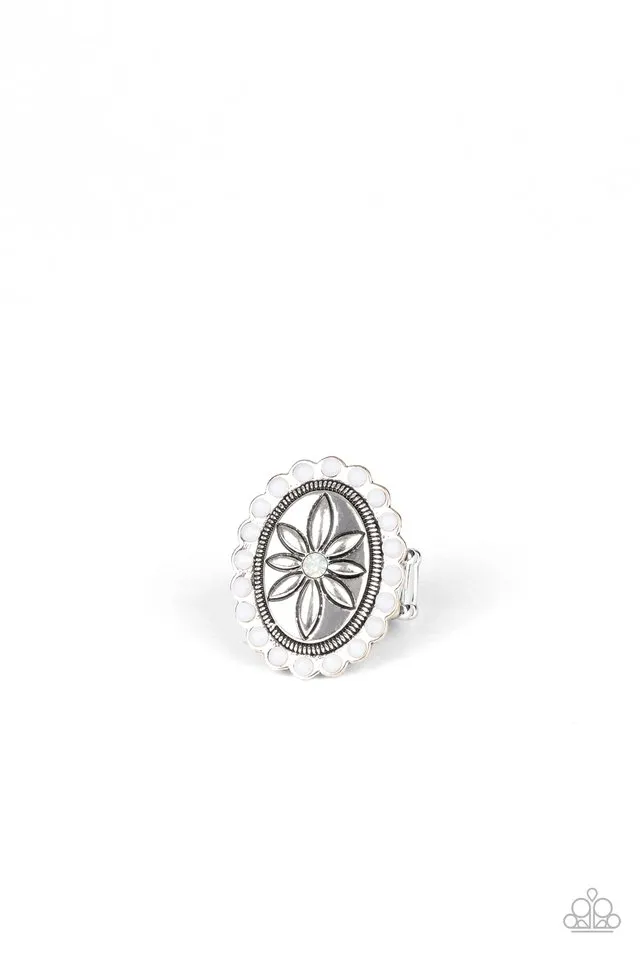 Paparazzi Ring ~ Garden Paradise - White