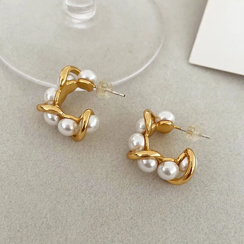 VAIGE Modern Gold Pearl Geometric Hoop Earrings