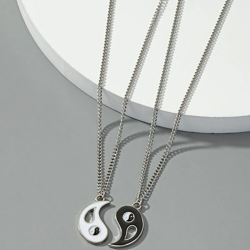 Yin-Yang Eight Diagrams Pendant Set: Stylish Couple Necklaces with European and American Influence